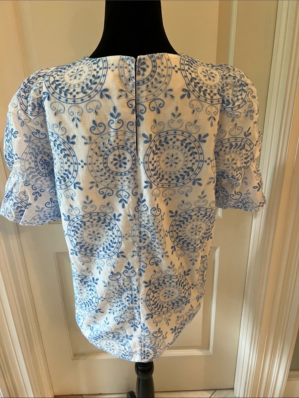 Blue & White Printed Puff-Sleeve Women's Top - Picture 3 of 5